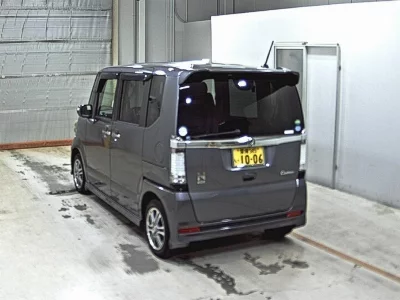 Honda N BOX CUSTOM
