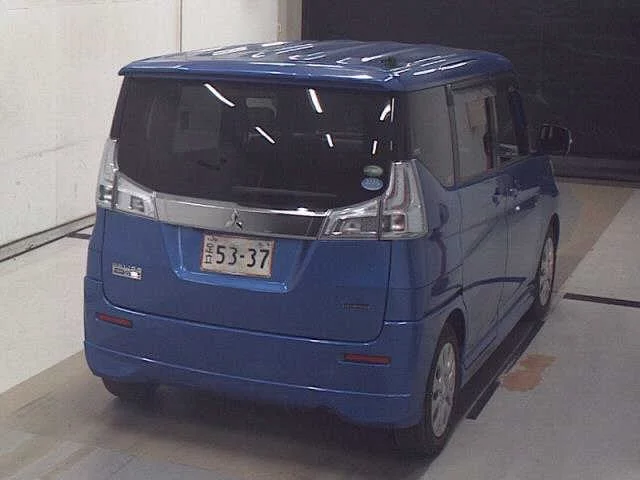 Mitsubishi Delica D:2  с аукциона в Японии