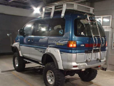 Mitsubishi DELICA SPACE GEAR