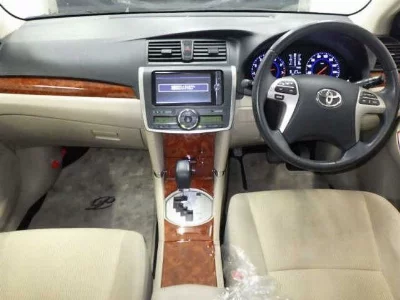 Toyota Premio