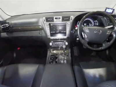 Lexus LS600h