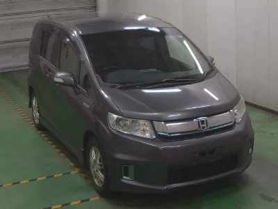 Honda Freed Spike