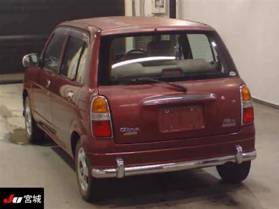 Daihatsu Mira Gino