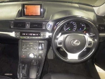 Lexus CT200h