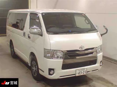Toyota HiAce Van