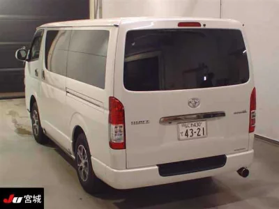 Toyota HiAce Van