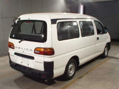 Mitsubishi DELICA SPACE GEAR