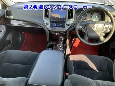 Toyota CROWN HYBRID