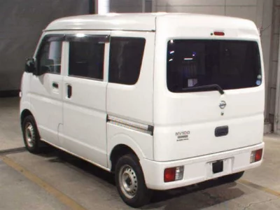 NISSAN NV100 CLIPPER