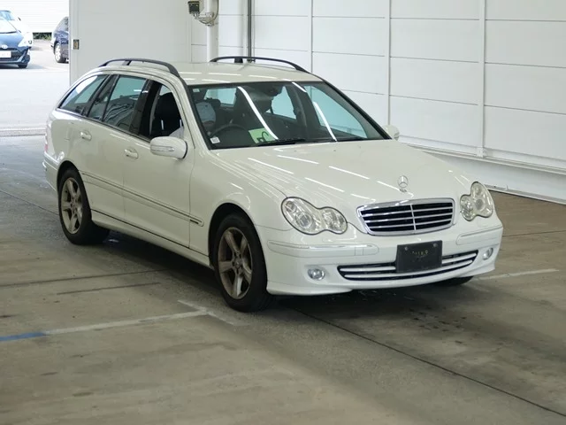 Mercedes-Benz C-Class  с аукциона в Японии