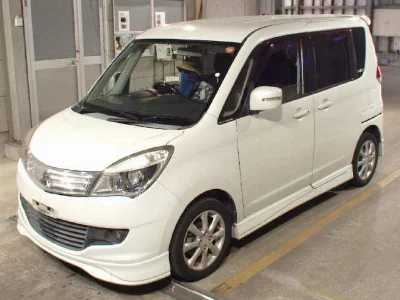 Mitsubishi Delica D:2