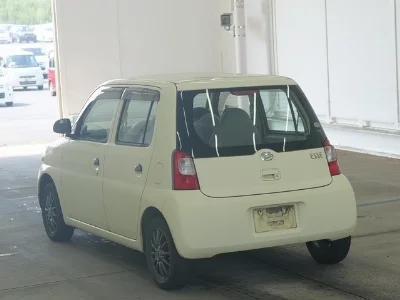 Daihatsu Esse