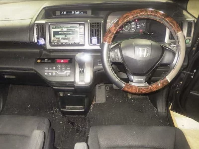 Honda STEPWGN SPADA