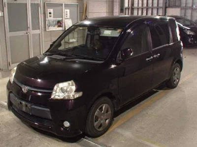 Toyota Sienta