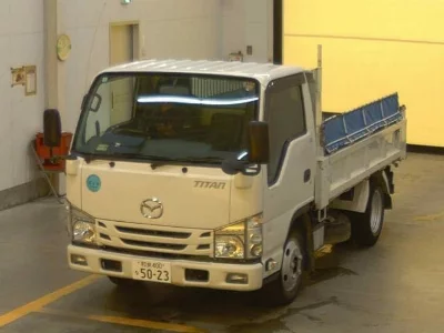 Mazda Titan