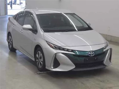 Toyota Prius PHV