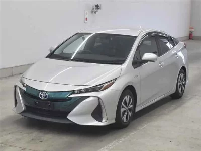 Toyota Prius PHV