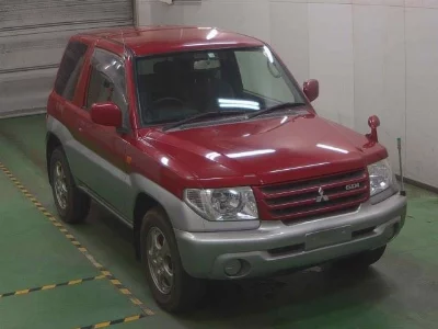 Mitsubishi Pajero iO