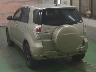 Toyota Rush