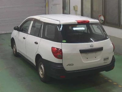 Nissan AD VAN