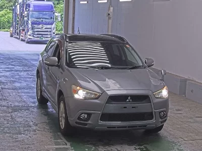 Mitsubishi RVR