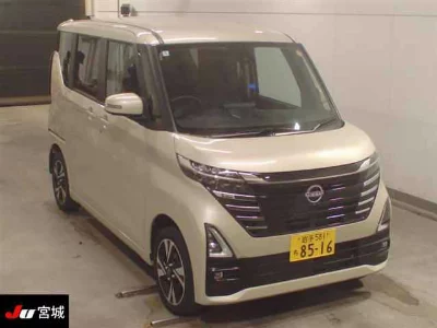 NISSAN ROOX