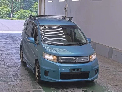 Honda Freed Spike