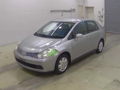Nissan Tiida Latio