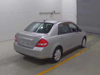 Nissan Tiida Latio