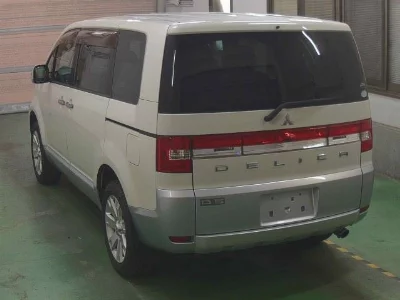 Статистика аукционов Mitsubishi Delica D:5
