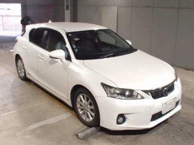 Lexus CT200h