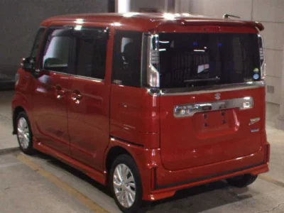 Suzuki Spacia