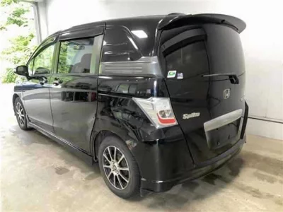 Honda Freed Spike