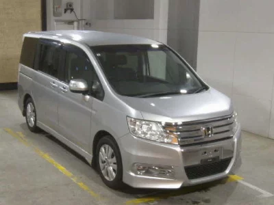 Honda STEPWGN SPADA