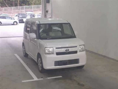 Toyota Pixis Space