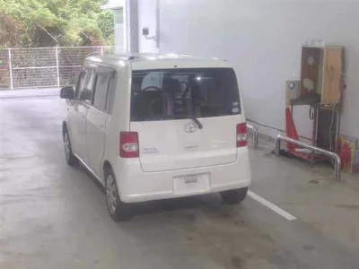 Toyota Pixis Space