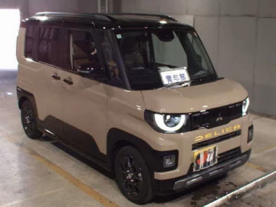 Mitsubishi Delica Mini