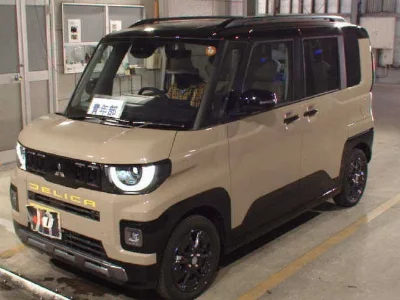 Mitsubishi Delica Mini