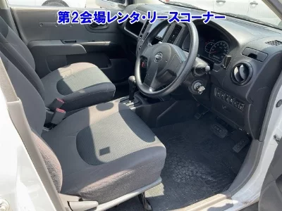 Nissan AD