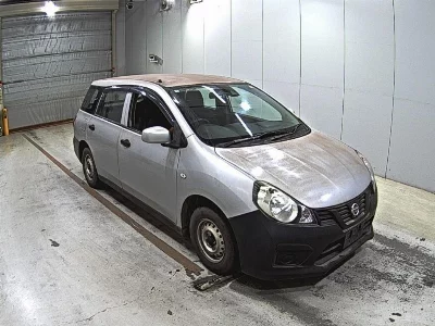 Nissan AD