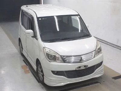 Mitsubishi Delica D:2
