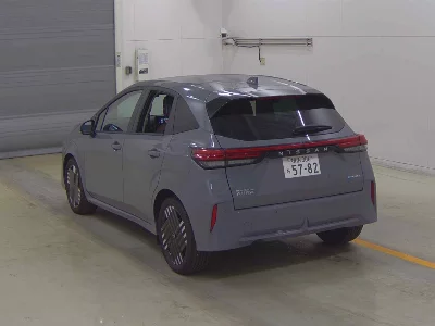 Nissan Aura