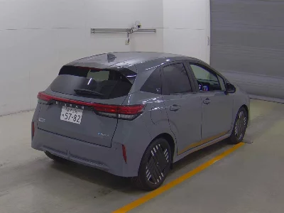Nissan Aura