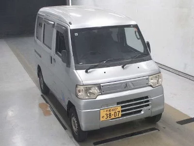 Mitsubishi Minicab