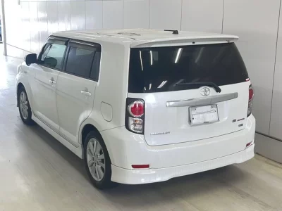 Toyota Corolla Rumion