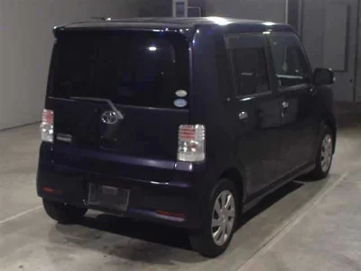 Toyota Pixis Space