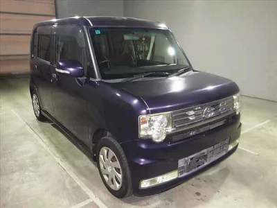 Toyota Pixis Space