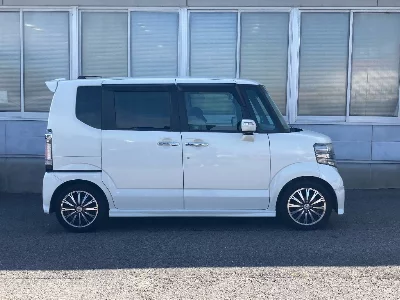 Honda N BOX CUSTOM