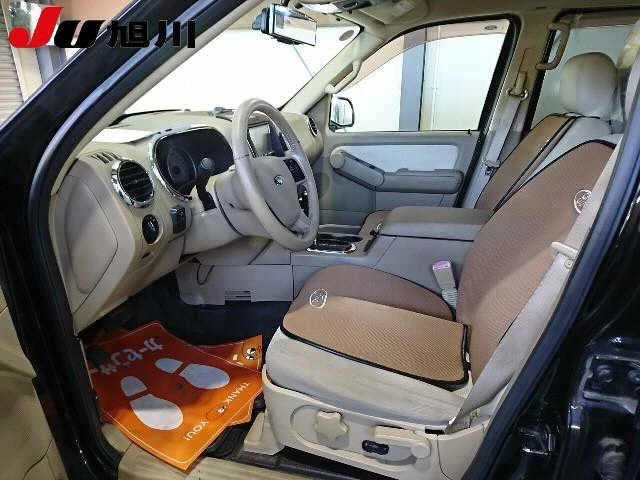Ford Explorer  с аукциона в Японии