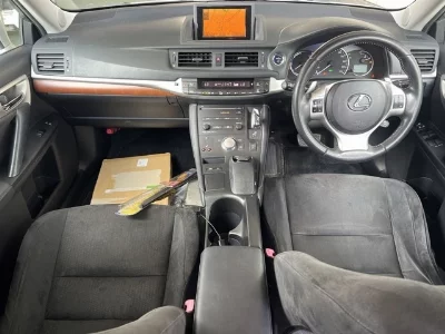 Lexus CT200h